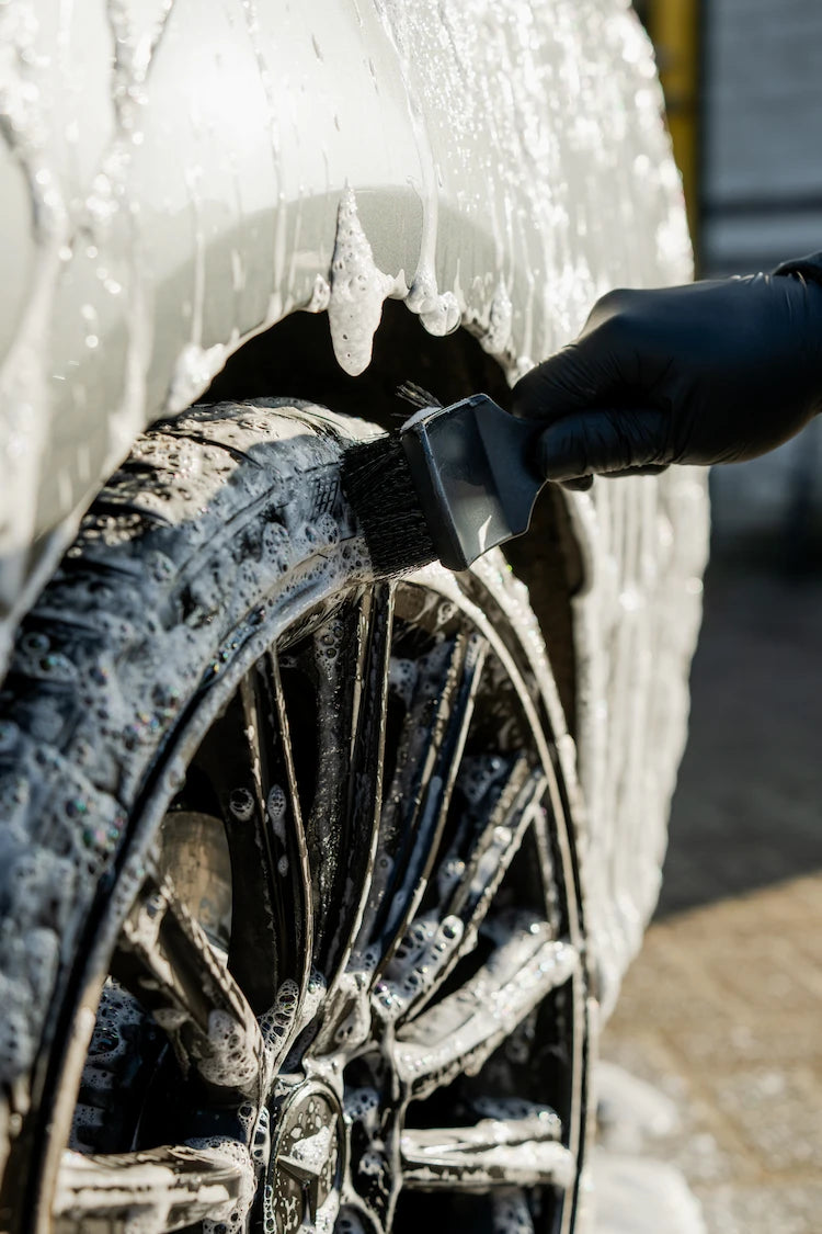 Mr. | Tire Brush